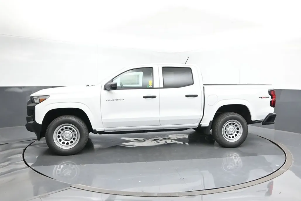 2026 Chevrolet Colorado Work Truck photo 1