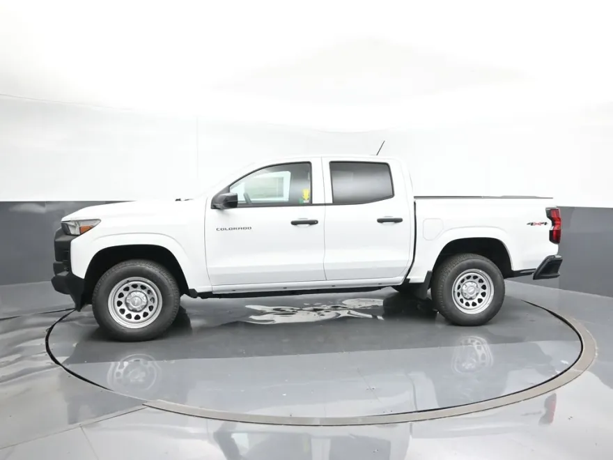 2026 Chevrolet Colorado Work Truck photo 1
