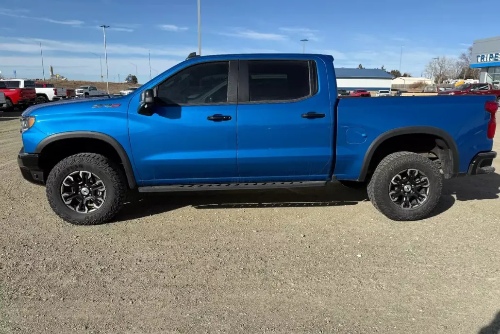2024 Chevrolet Silverado 1500 ZR2 photo 1