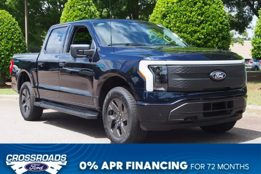 2025 Ford F-150 Lightning photo 1