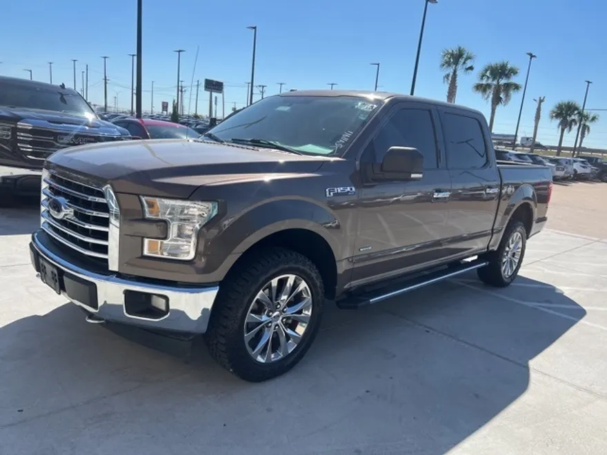 2017 Ford F-150 XLT photo 1
