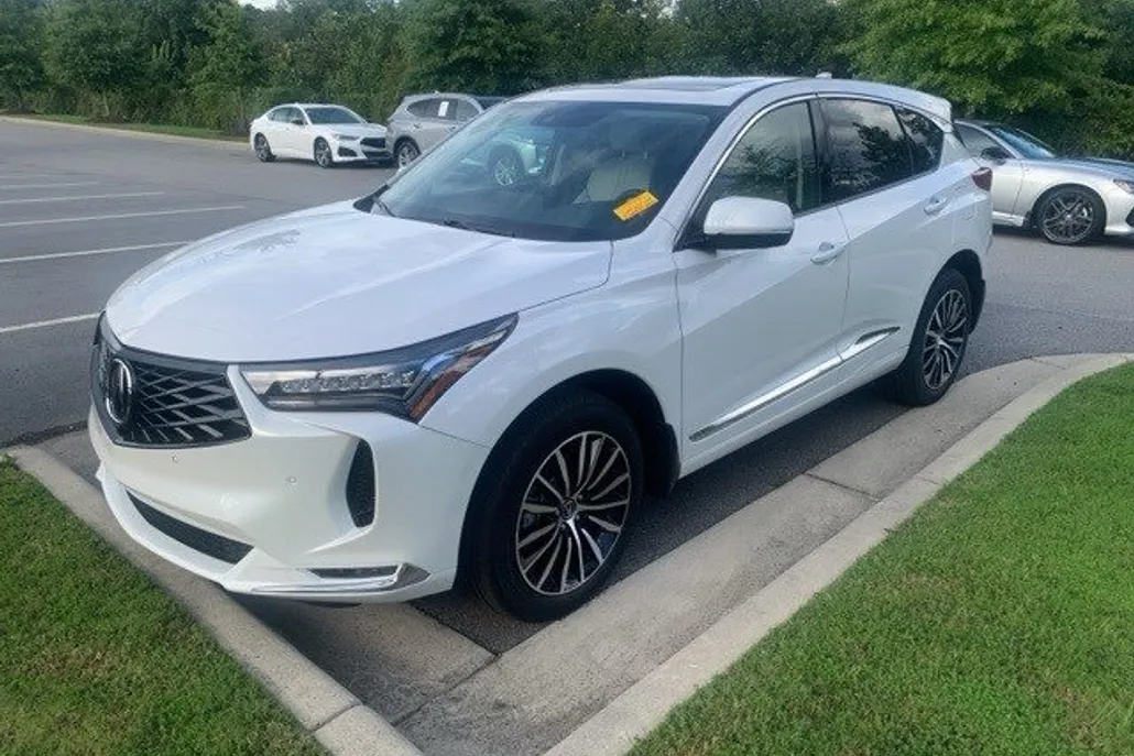 2025 Acura RDX Advance photo 1