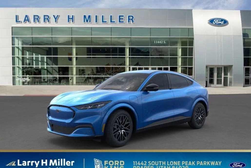 2025 Ford Mustang Mach-E Premium photo 1