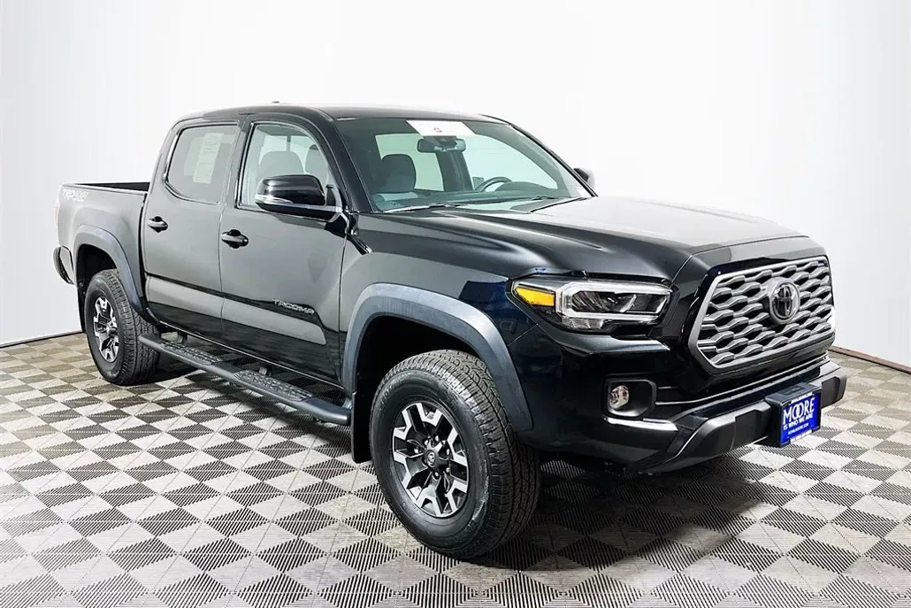 2022 Toyota Tacoma TRD Off-Road V6 photo 1