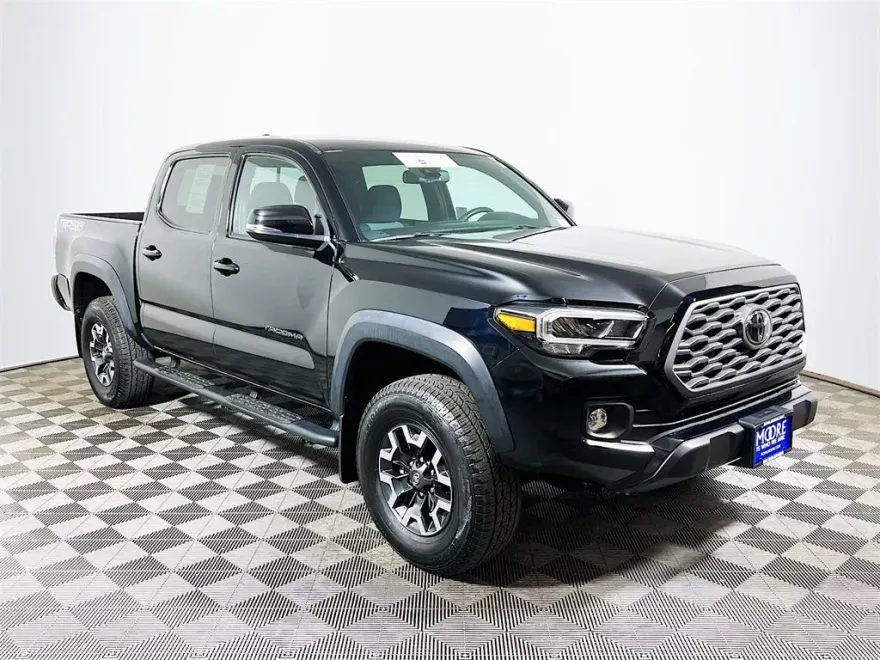 2022 Toyota Tacoma TRD Off-Road V6 photo 1
