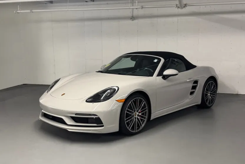 2025 Porsche Boxster S photo 1
