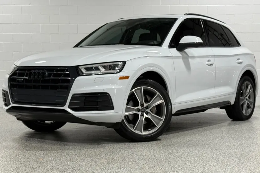 2019 Audi Q5 Premium Plus photo 1
