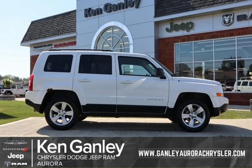 2016 Jeep Patriot Latitude photo 1