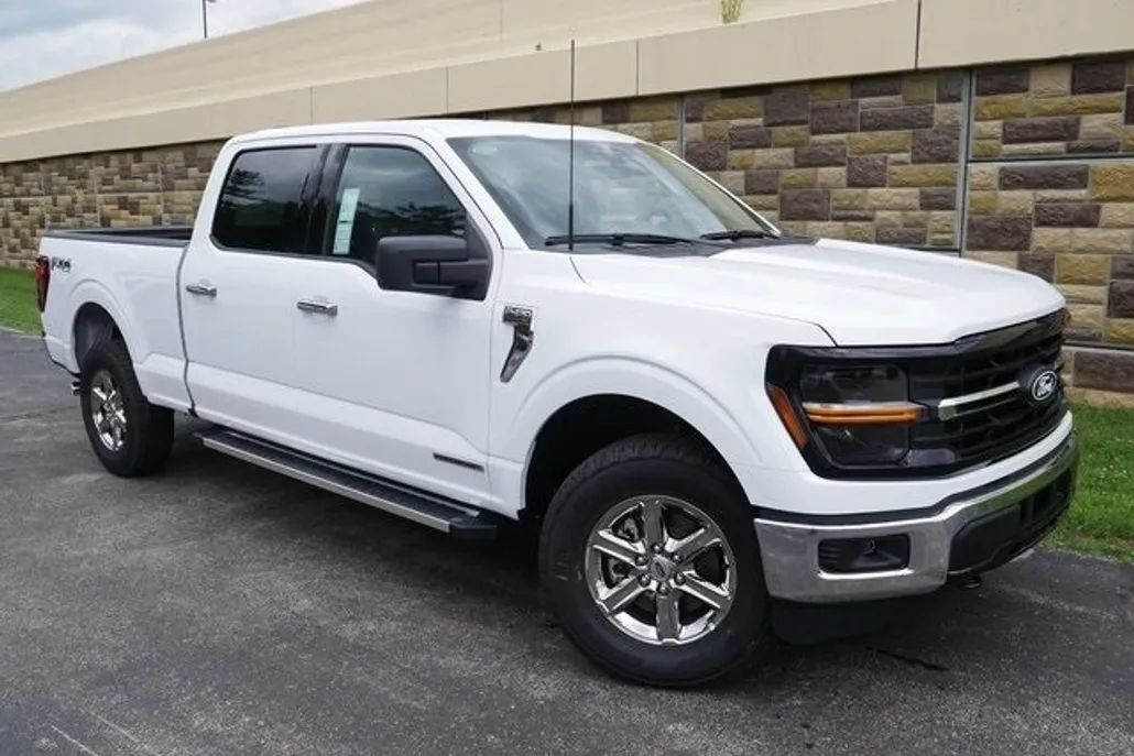 2025 Ford F-150 XLT photo 1