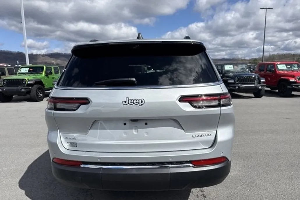 2025 Jeep Grand Cherokee Limited photo 1
