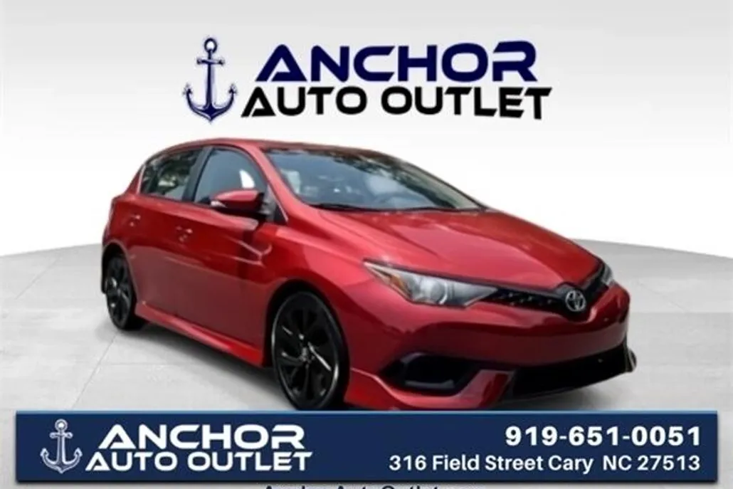 2017 Toyota Corolla iM photo 1