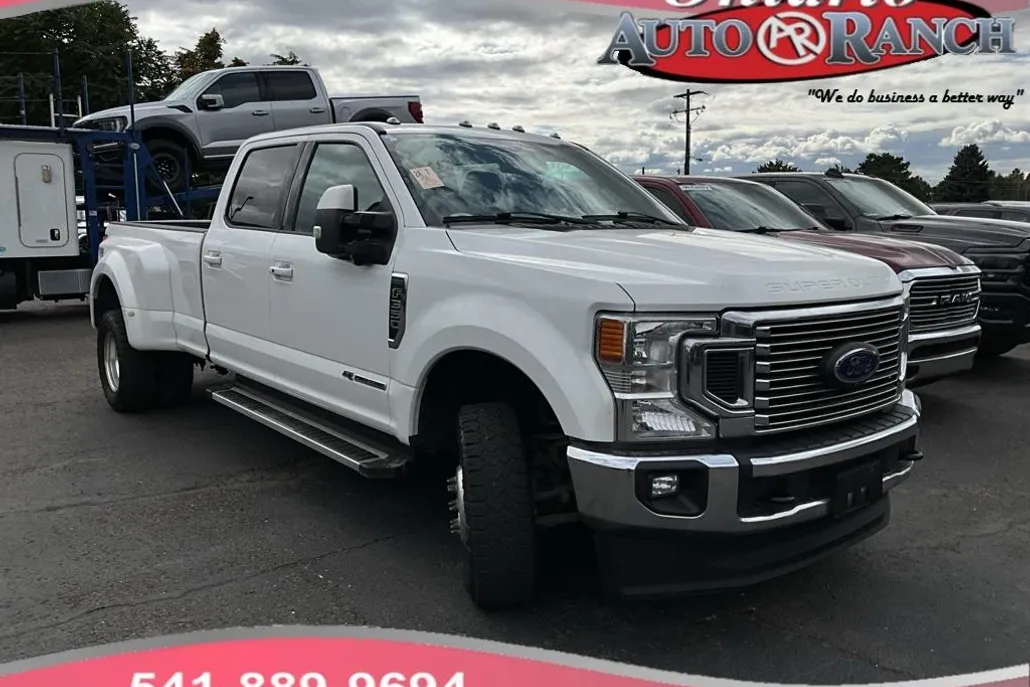 2022 Ford F-350 Lariat photo 1