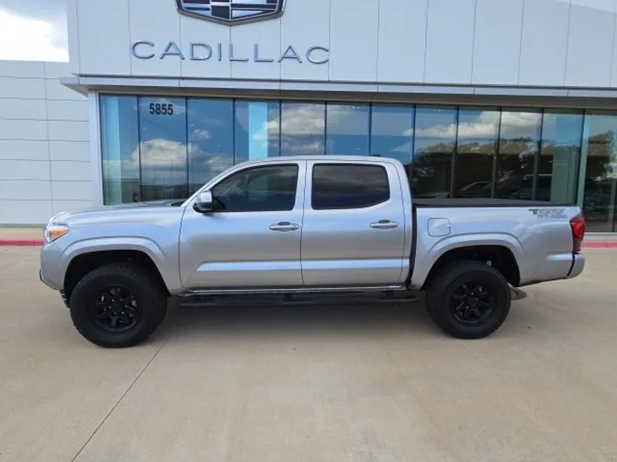 2023 Toyota Tacoma SR V6 photo 1