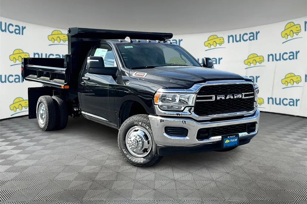2025 Ram 3500 Tradesman photo 1