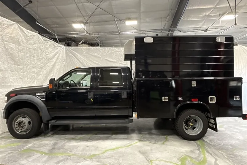 2009 Ford F-450 photo 1