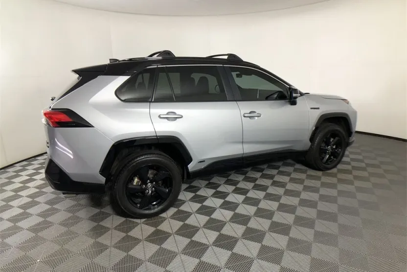 2021 Toyota RAV4 Hybrid XSE photo 1