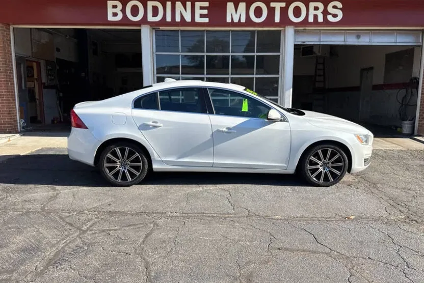 2015 Volvo S60 T6 Drive-E photo 1