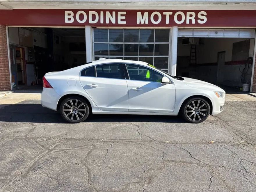 2015 Volvo S60 T6 Drive-E photo 1