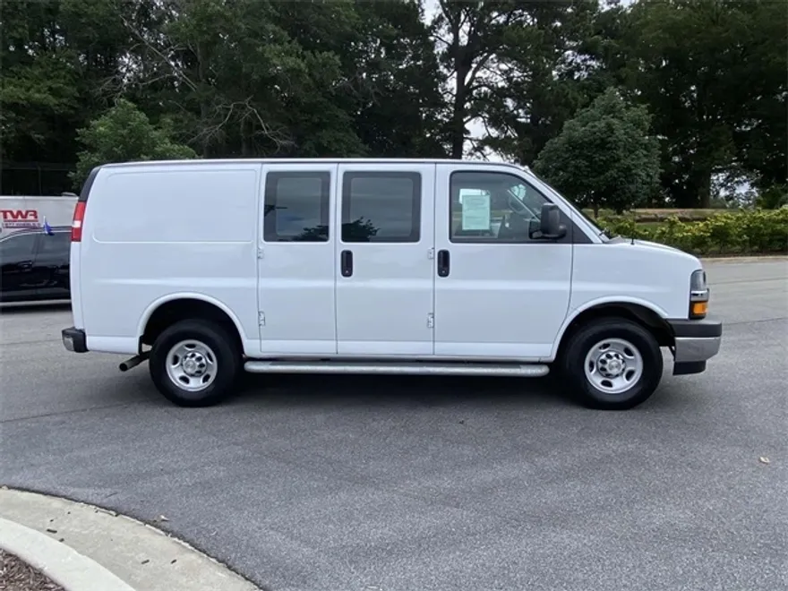 2024 Chevrolet Express 2500 Work Van Cargo photo 1