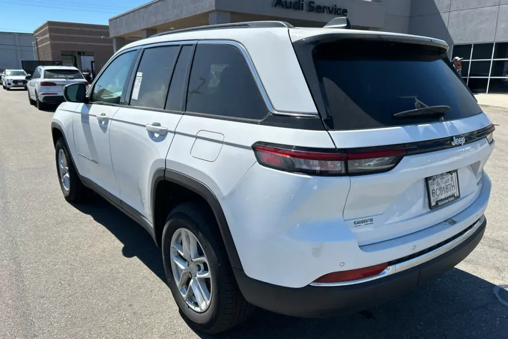 2024 Jeep Grand Cherokee Laredo X photo 1