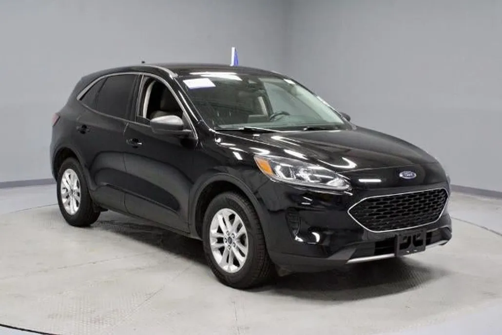 2022 Ford Escape SE photo 1