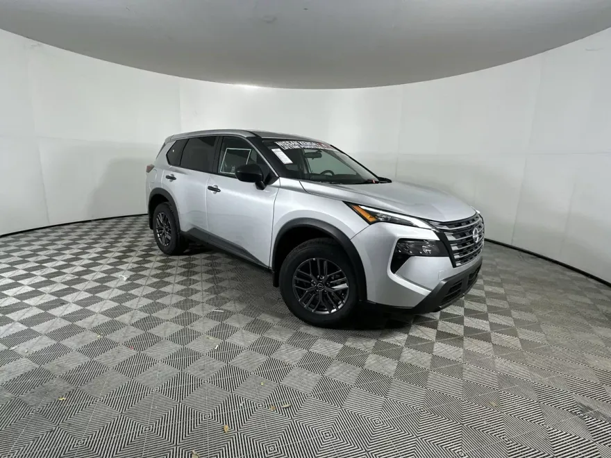 2025 Nissan Rogue S photo 1