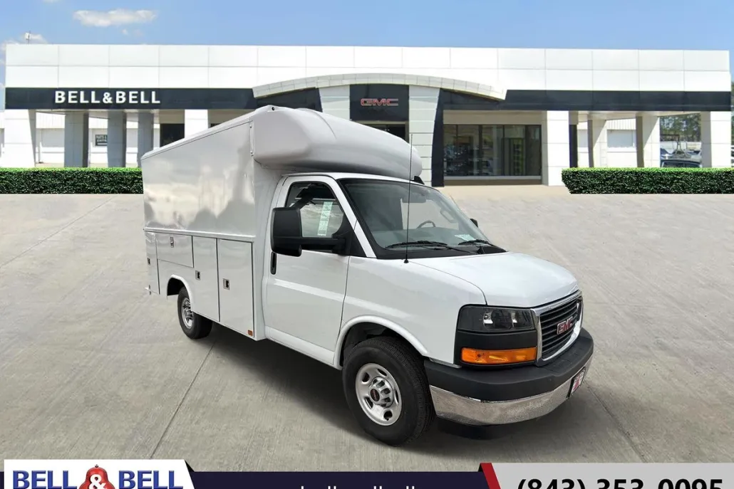 2024 Gmc Savana Cutaway 3500 photo 1