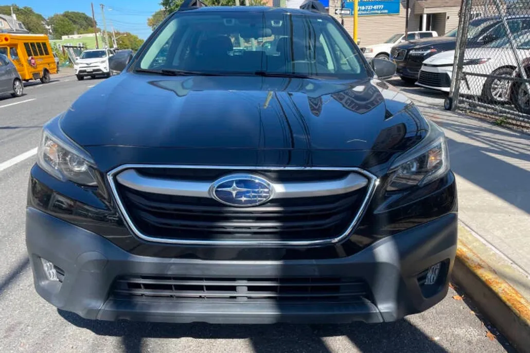 2022 Subaru Outback Base photo 1