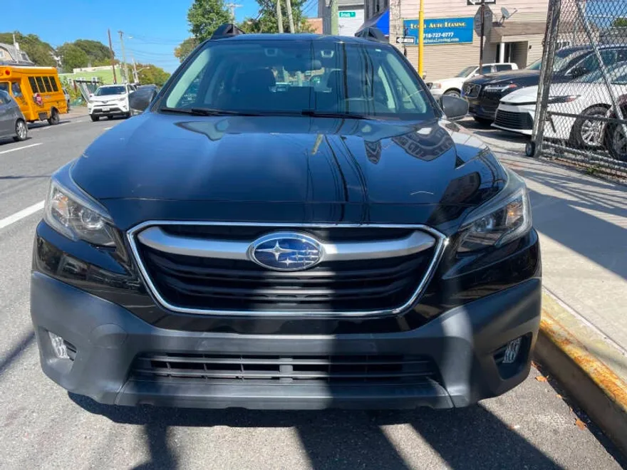 2022 Subaru Outback Base photo 1