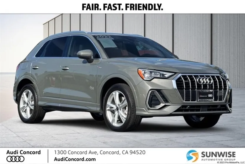 2022 Audi Q3 S line Premium photo 1