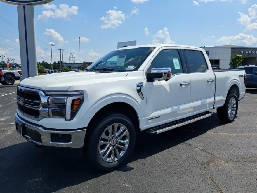 2025 Ford F-150 Lariat photo 1