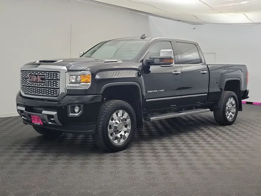 2018 Gmc Sierra 2500 Denali photo 1