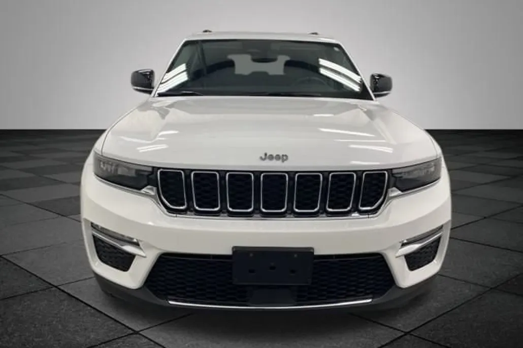 2022 Jeep Grand Cherokee Limited photo 1