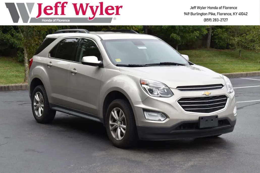 2016 Chevrolet Equinox LT photo 1