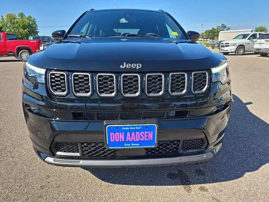 2025 Jeep Compass Limited photo 1