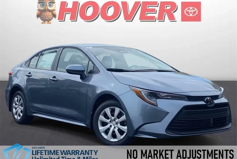 2026 Toyota Corolla LE photo 1