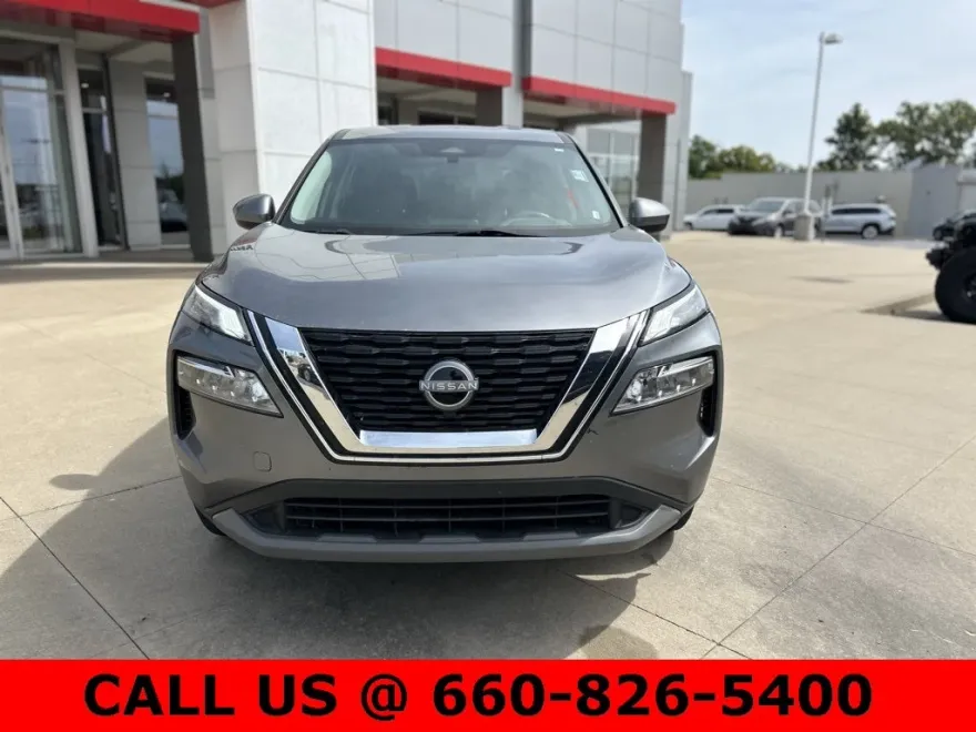 2023 Nissan Rogue SV photo 1