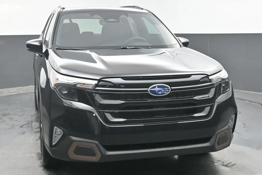 2025 Subaru Forester Sport photo 1