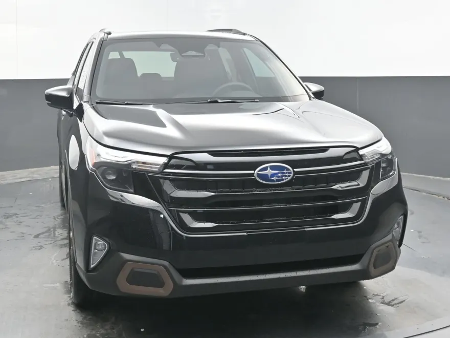 2025 Subaru Forester Sport photo 1