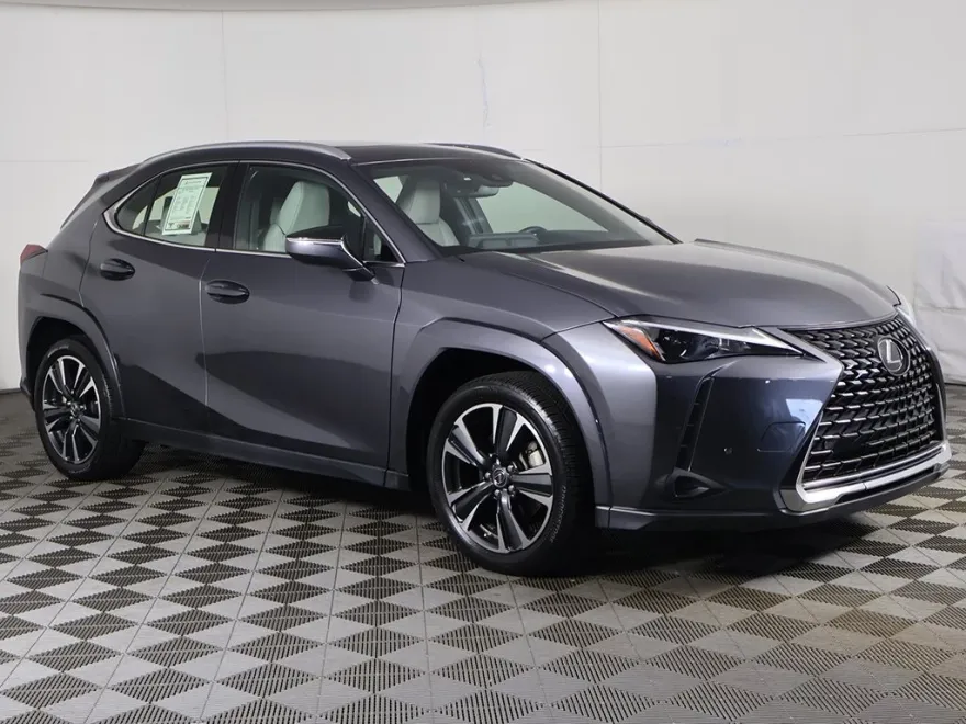 2023 Lexus UX 250h Premium photo 1
