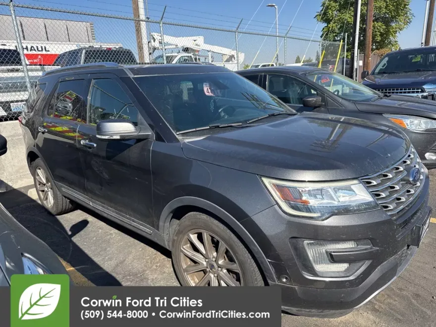 2016 Ford Explorer Limited photo 1