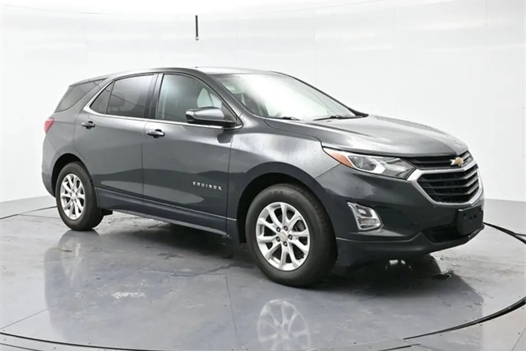 2019 Chevrolet Equinox LT photo 1