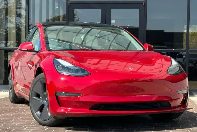 2023 Tesla Model 3 photo 1