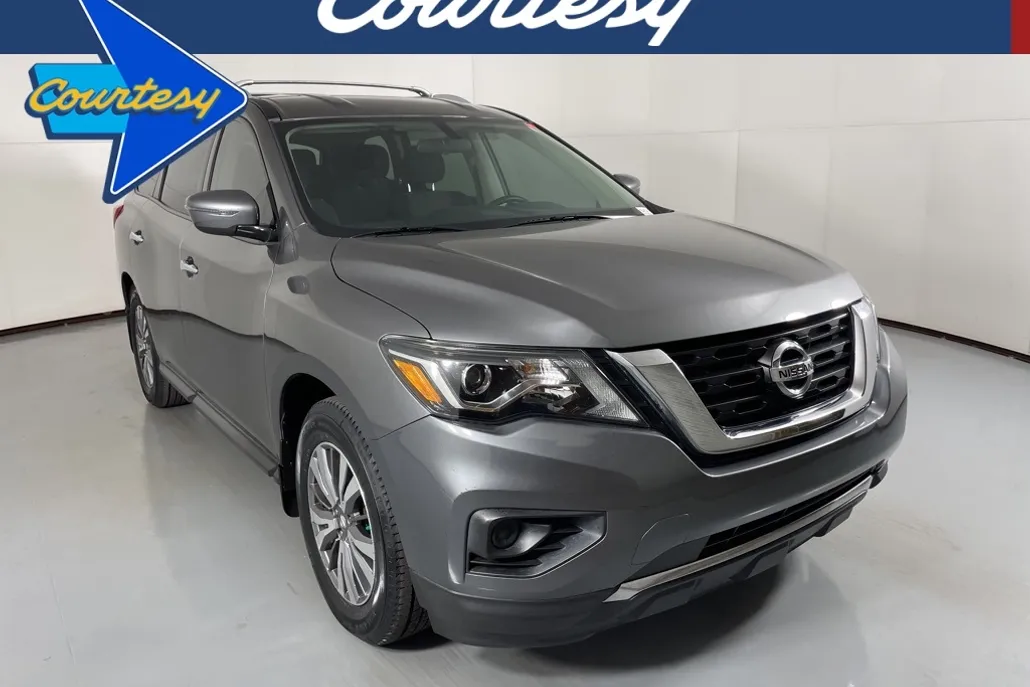 2020 Nissan Pathfinder S photo 1