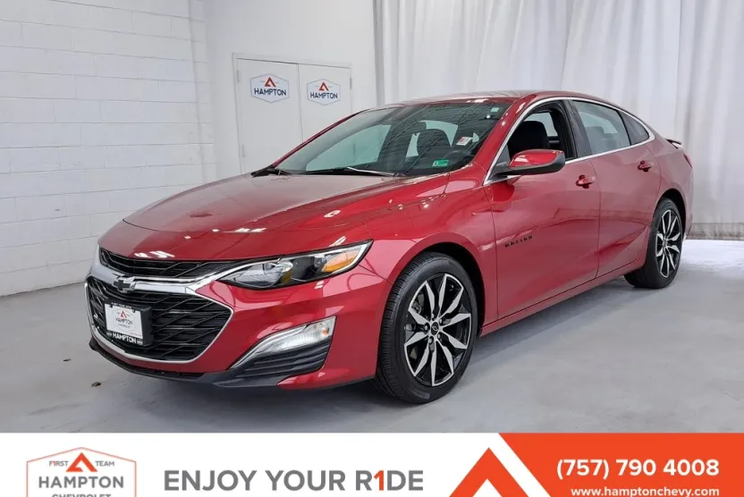 2022 Chevrolet Malibu RS photo 1