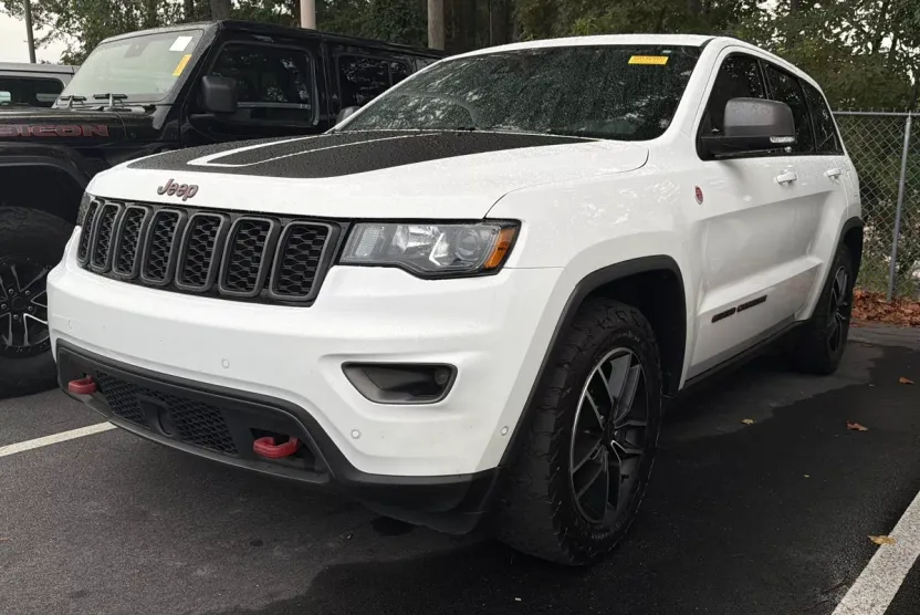2020 Jeep Grand Cherokee Trailhawk photo 1