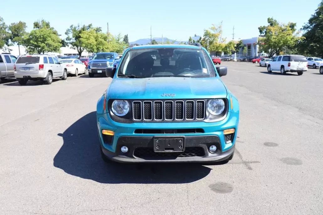 2022 Jeep Renegade Latitude photo 1