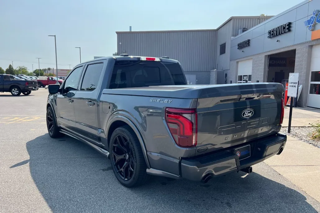 2025 Ford F-150 Lariat photo 1