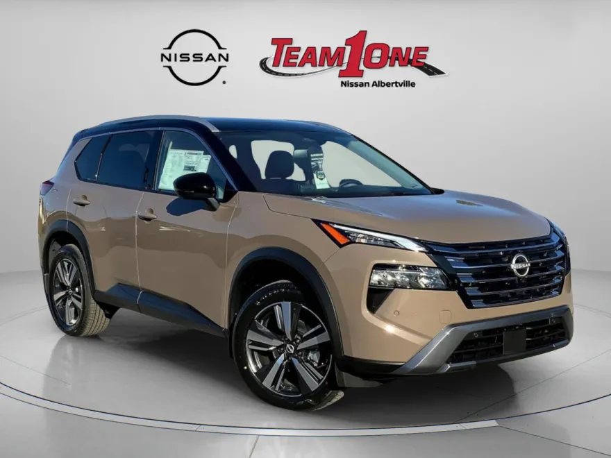 2025 Nissan Rogue SL photo 1