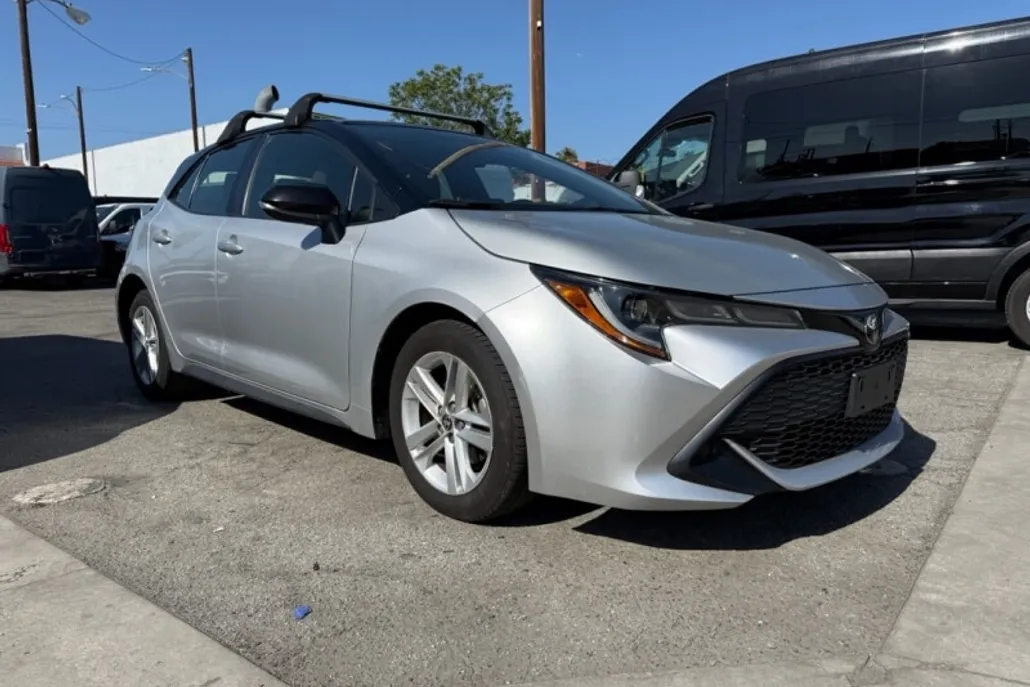 2022 Toyota Corolla SE photo 1